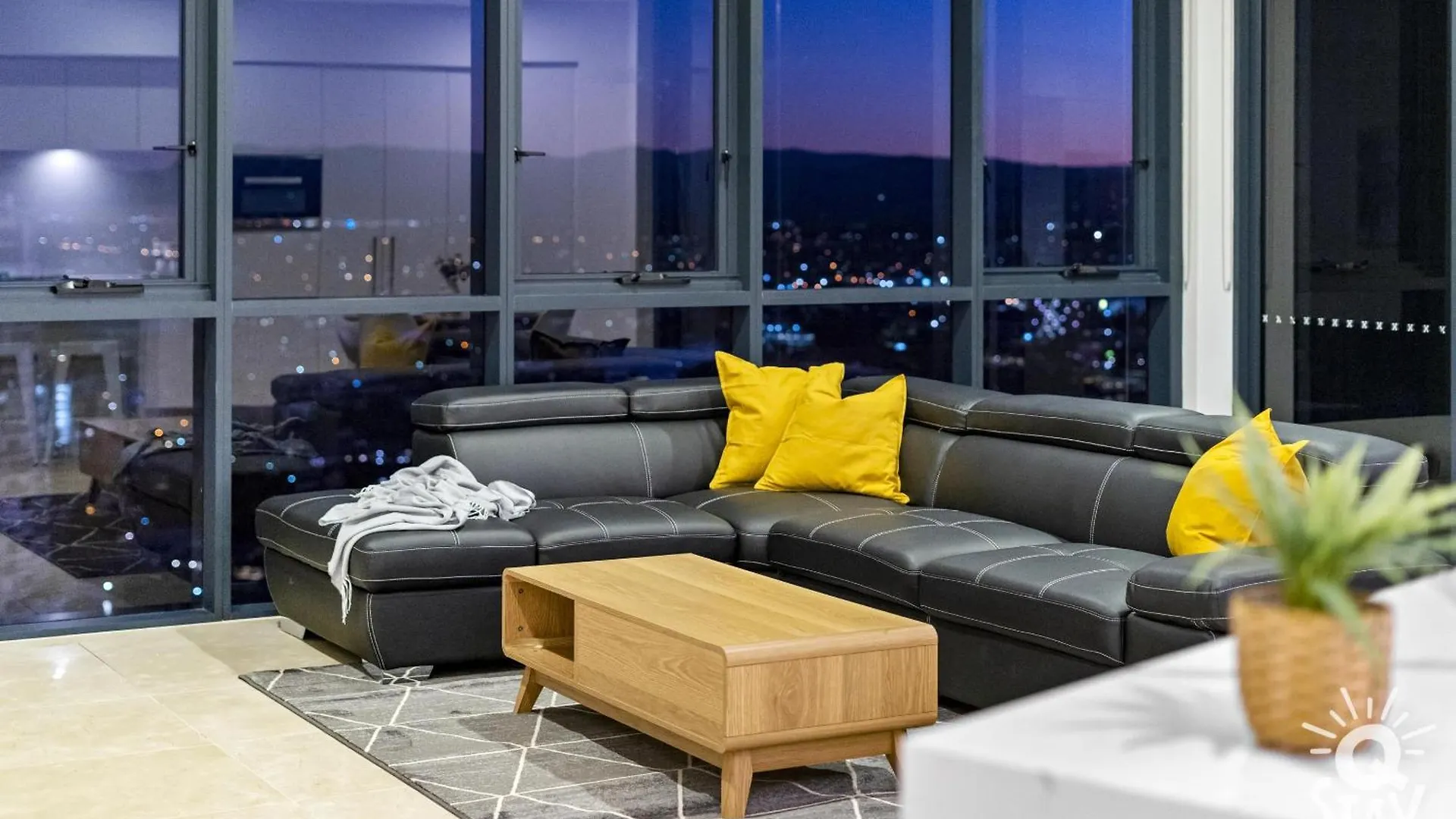 Ruby Apartments - Qstay Gold Coast