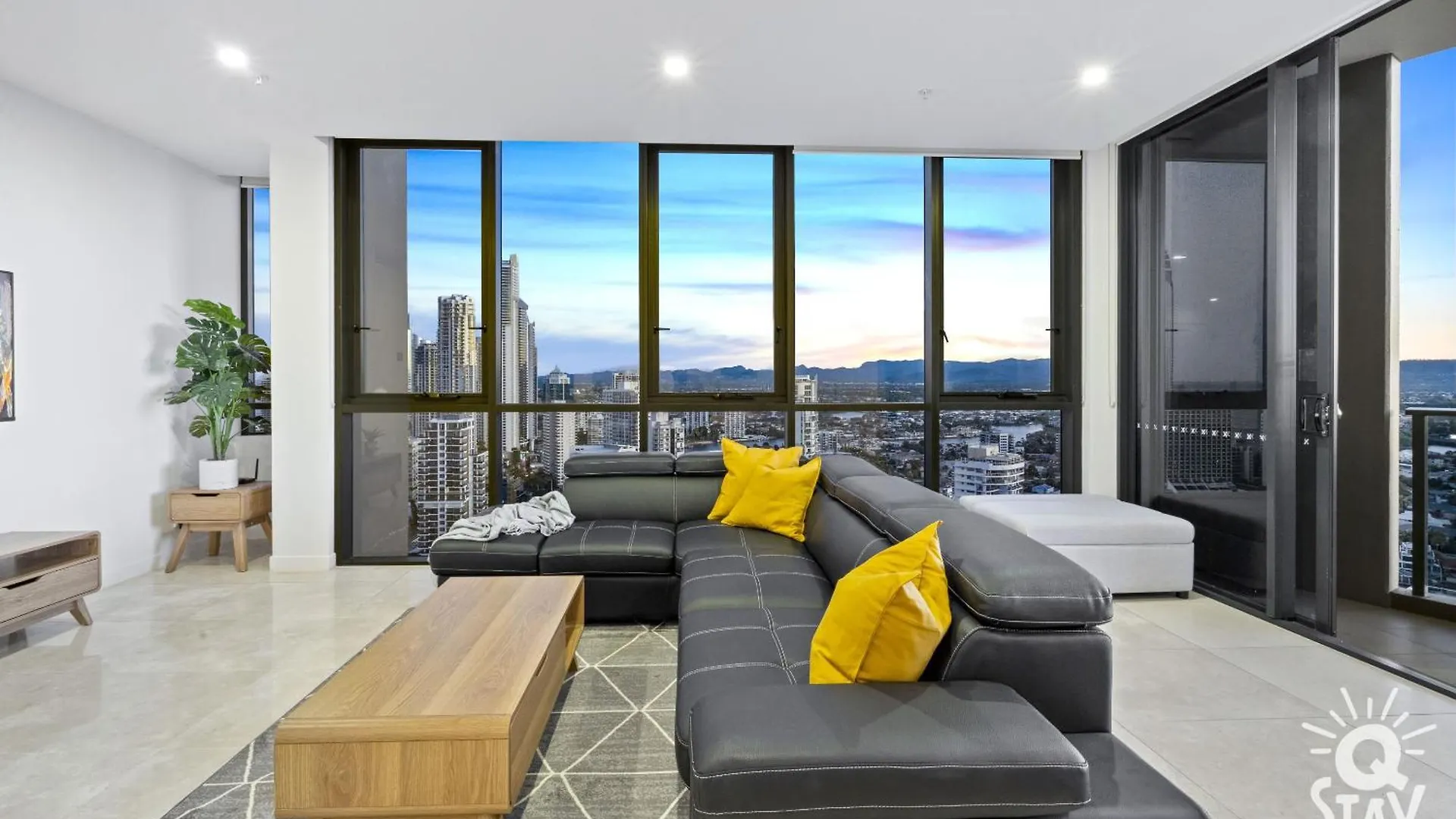 Ruby Apartments - Qstay Gold Coast Ausztrália